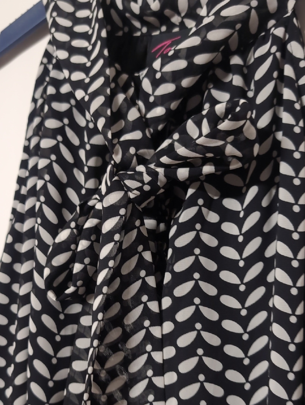 Torrid Top - Picture 2 of 7